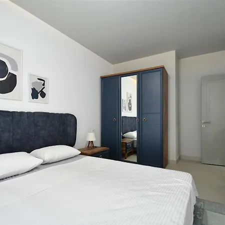 0008 Oxopia первая линия кестель Apartamento
